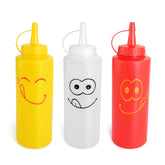 Botella New Star Foodservice con sonrisa roja para salsas y condimentos.