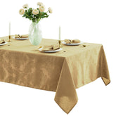 Mantel Newbridge Barcelona Damask, vista superior, ideal para comidas elegantes.