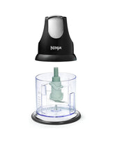 Ninja cortadora de alimentos, vista frontal, para picar y mezclar rápidamente.
