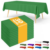 Mantel plástico verde de Niuara para mesa rectangular, protege contra derrames y facilita la limpieza tras eventos.