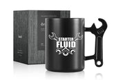 Onebttl taza mecánico llave inglesa frontal, ideal para empezar el día en el taller.