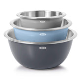Tazones de mezcla OXO 1,5 qt con interior cepillado que ayuda a mantener la temperatura para enfriar o marinar.