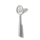OXO Cuchara ranurada de acero inoxidable, perfecta para servir y escurrir.