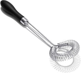 OXO Good Grips batidor para salsas y gravy, cabezal angulado llega a los bordes.