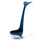 Peleg Design Souper Tail: cucharón cola-ballena, perfecto para servir sopa con estilo y diversión.