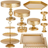 Peohud base tarta tres niveles, presentación elegante para bodas y eventos.