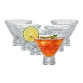 Vaso Martini PTSTING con relieve vintage, ideal para cócteles elegantes en reuniones.