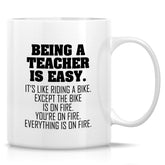 Retreez taza divertida para maestra con bici en llamas, regalo ideal.