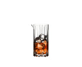 Vaso mezclador Riedel en cristal para cócteles, ideal para mezclar con estilo.