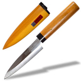 Cuchillo Seki Japón con mango de madera, enfoque en fruta pequeña para precisión