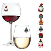 Adorno magnético Simply Charmed con gnomo navideño para copas de vino