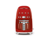 Cafetera Smeg 50's Retro con jarra de vidrio de 10 tazas, ideal para familias.