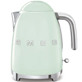 Hervidor SMEG KLF03 con base 360° para verter con precisión
