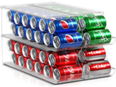 Organizador Sorbus apilable de latas en frigorífico para maximizar espacio y visibilidad.