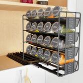 SpaceAid: organizador deslizante con 20 frascos para más espacio en la cocina.