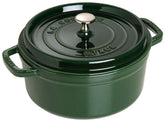 STAUB cocotte Basil, color intenso, ideal para dorar y presentar en mesa