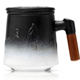 Taza suyika con infusor y tapa, relieve gradiente y asa de madera para hojas sueltas