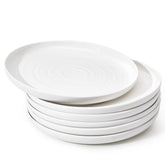 Placa Sweese con diseño espiral artesanal para postres elegantes.