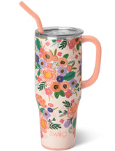 Vaso Swig Life Mega 40oz con asa para llevar bebidas en movimiento.