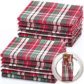 Tegeme servilletas navidad gingham 18x18 en mesa, diseño acogedor para la cena.