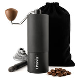 TIERRA TRAZZA molinillo manual con muelas cónicas para molienda uniforme y aroma intenso.