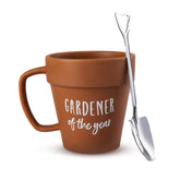 Taza jardinero con pala de Upper Midland Products lista para empezar el día con café
