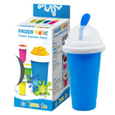 Vaso de granizados azul con tapa dome para bebidas en casa