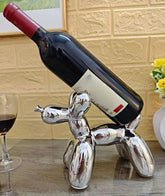 WE-CY artware: soporte vino perro globo cromado, ideal para exhibir tu botella con estilo.