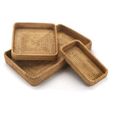 Bandeja de ratán YANGQIHOME pequeña rectangular, ideal para servir aperitivos y ordenar espacios.