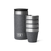 Vasos chupito YETI con funda de transporte para conjunto de 4 en negro piedra.