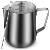 Jarra Zulay Kitchen de 12 oz para espumar leche con marcas de medición.