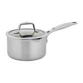 Olla alta de ZWILLING Energy Plus con recubrimiento cerámico antiadherente para cocinar y limpiar fácilmente.