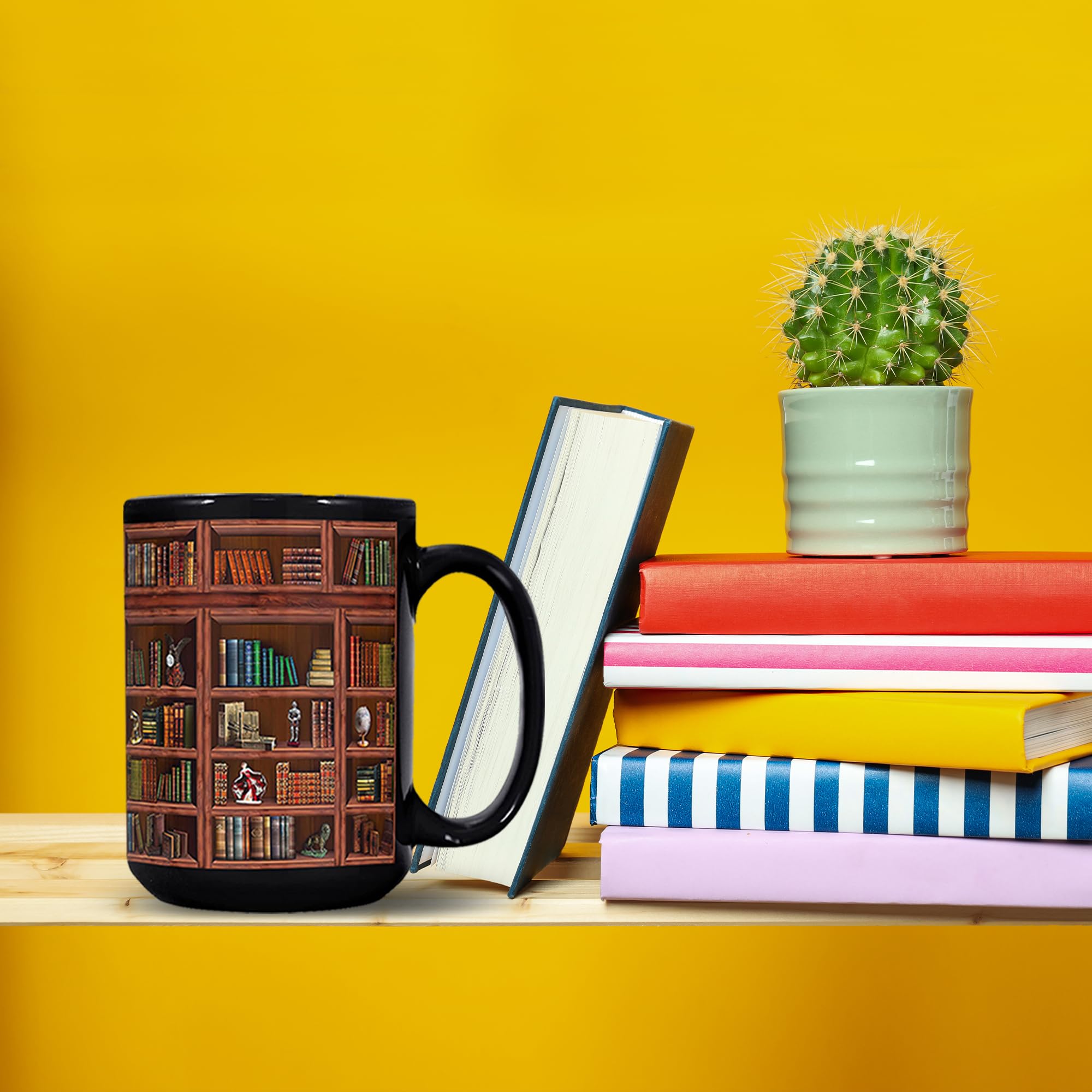 Taza 2IMT Libros, uso-casa-estudio: perfecta en casa o biblioteca.