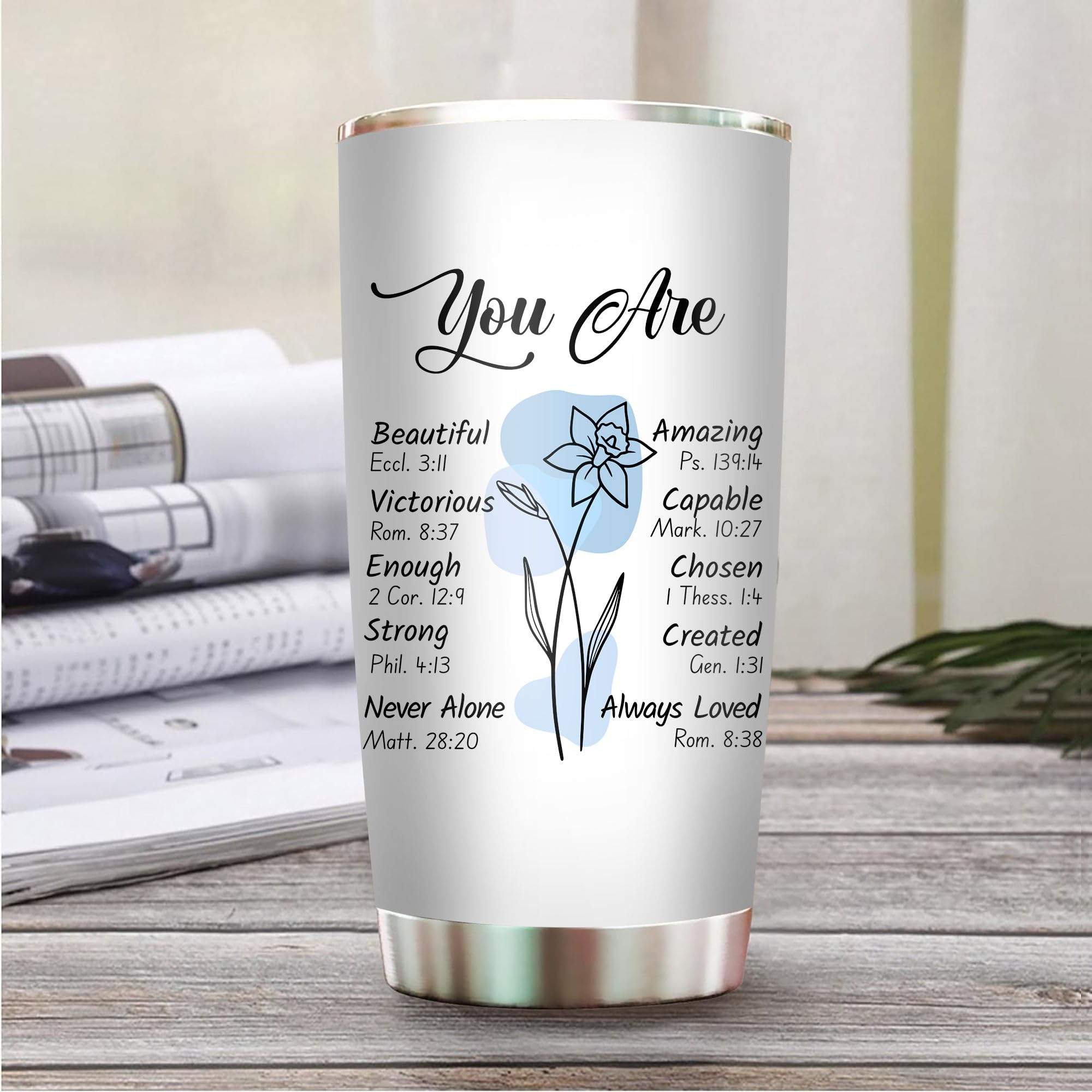 2IMT tumbler con afirmaciones bíblicas y versículos para motivación diaria.