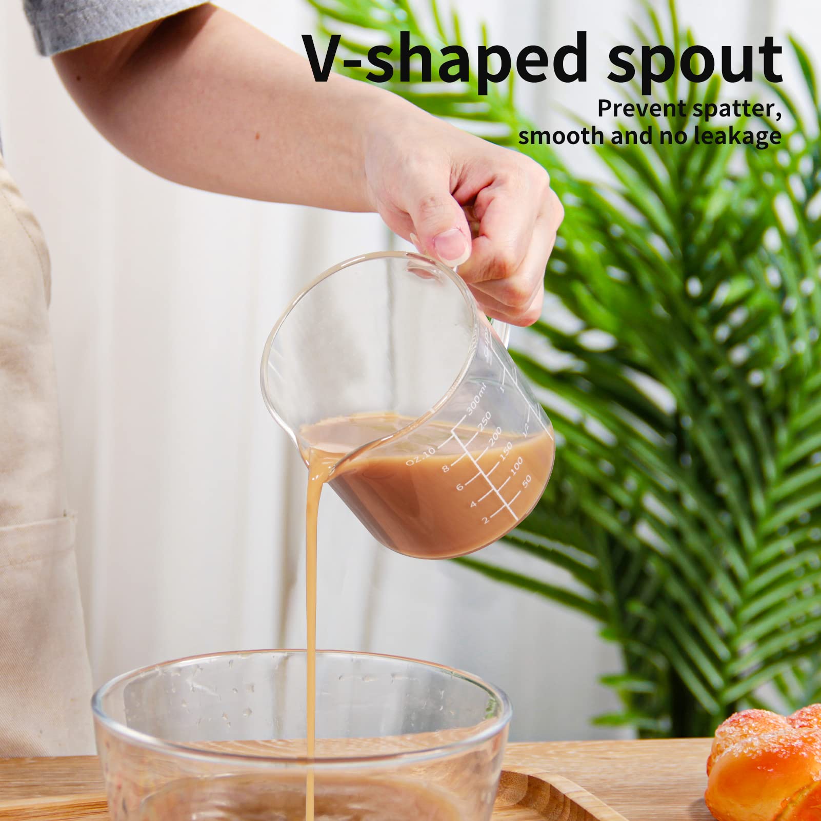 77L vaso medidor apto lavavajillas; lavado manual recomendado para conservar escalas