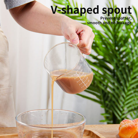 77L vaso medidor apto lavavajillas; lavado manual recomendado para conservar escalas
