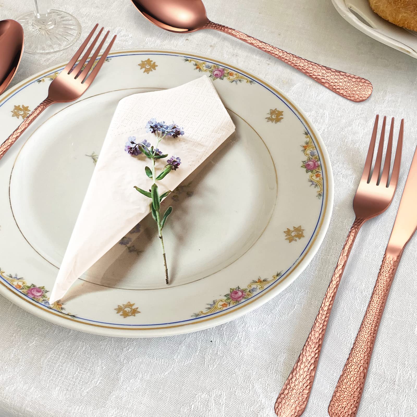 A · HOUSEWARE cubiertos de espejo en cuchillos y tenedores