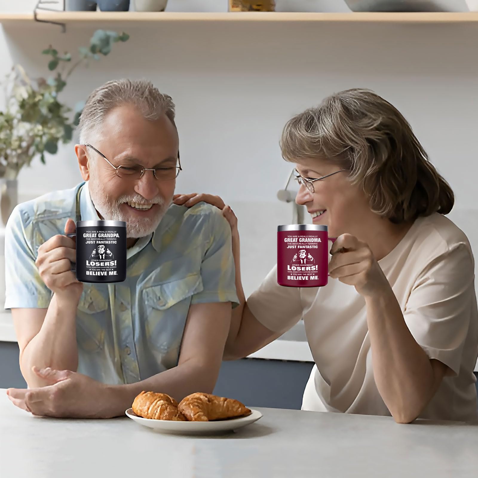 Uso versátil de la taza Abledn en interiores y exteriores para abuela.
