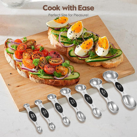 Abtrino juego de cucharas con diseño moderno para cocinas profesionales.
