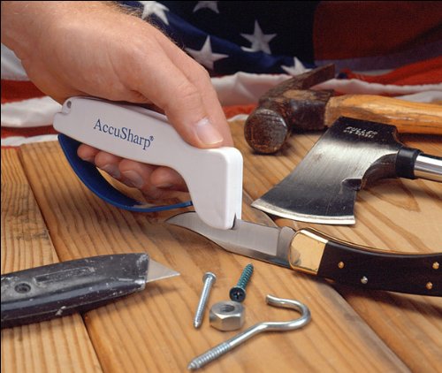 AccuSharp afila cuchillos y tijeras con precisión para uso diario.