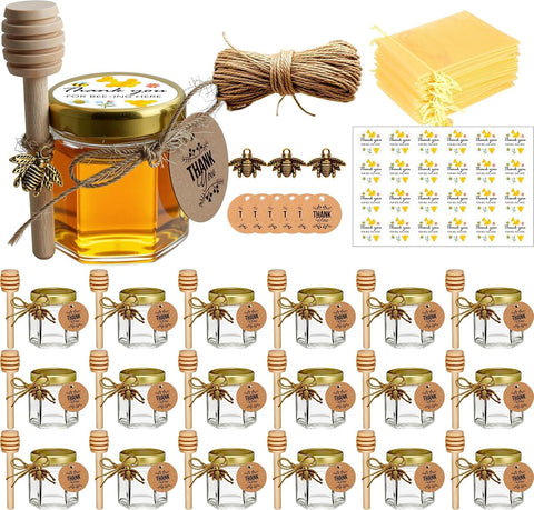 Frascos de miel Adabocute hexagonales con tapas doradas, ideales para regalos elegantes.