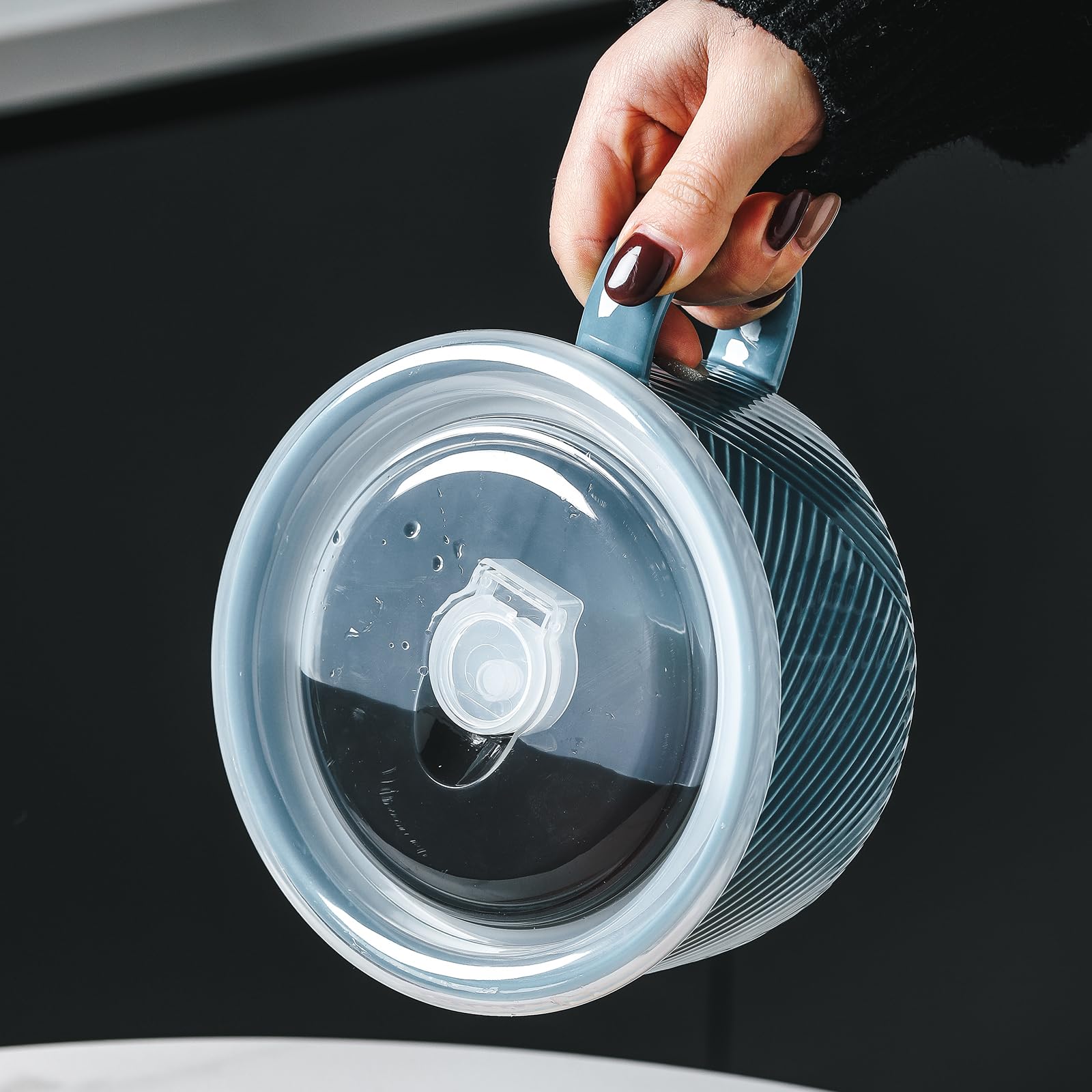 Adewnest tazón con asa grande para transporte cómodo con comida caliente.