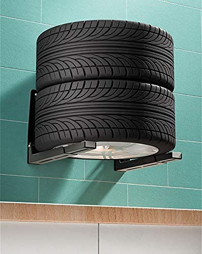 Aebor acabado negro aporta estilo contemporáneo a la cocina.