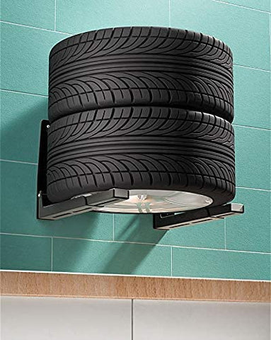 Aebor acabado negro aporta estilo contemporáneo a la cocina.