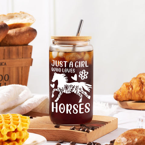 Taza Aeenr con arte de caballo; ideal para bebidas frías y calientes.