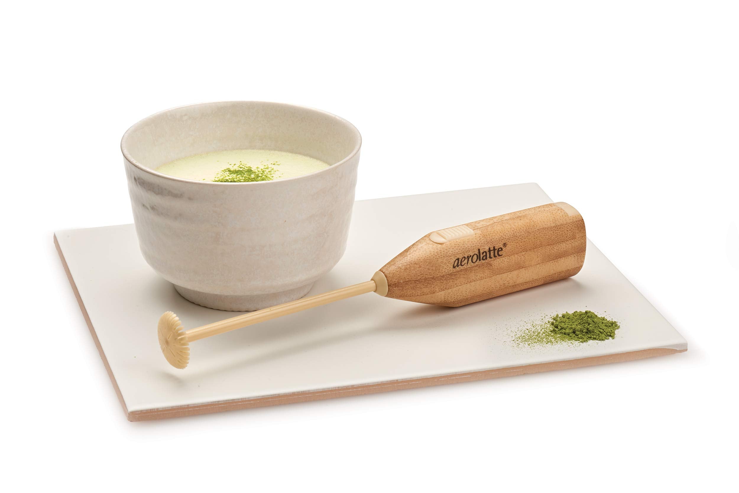 Aerolatte espumador de matcha con baterías incluidas para uso inmediato
