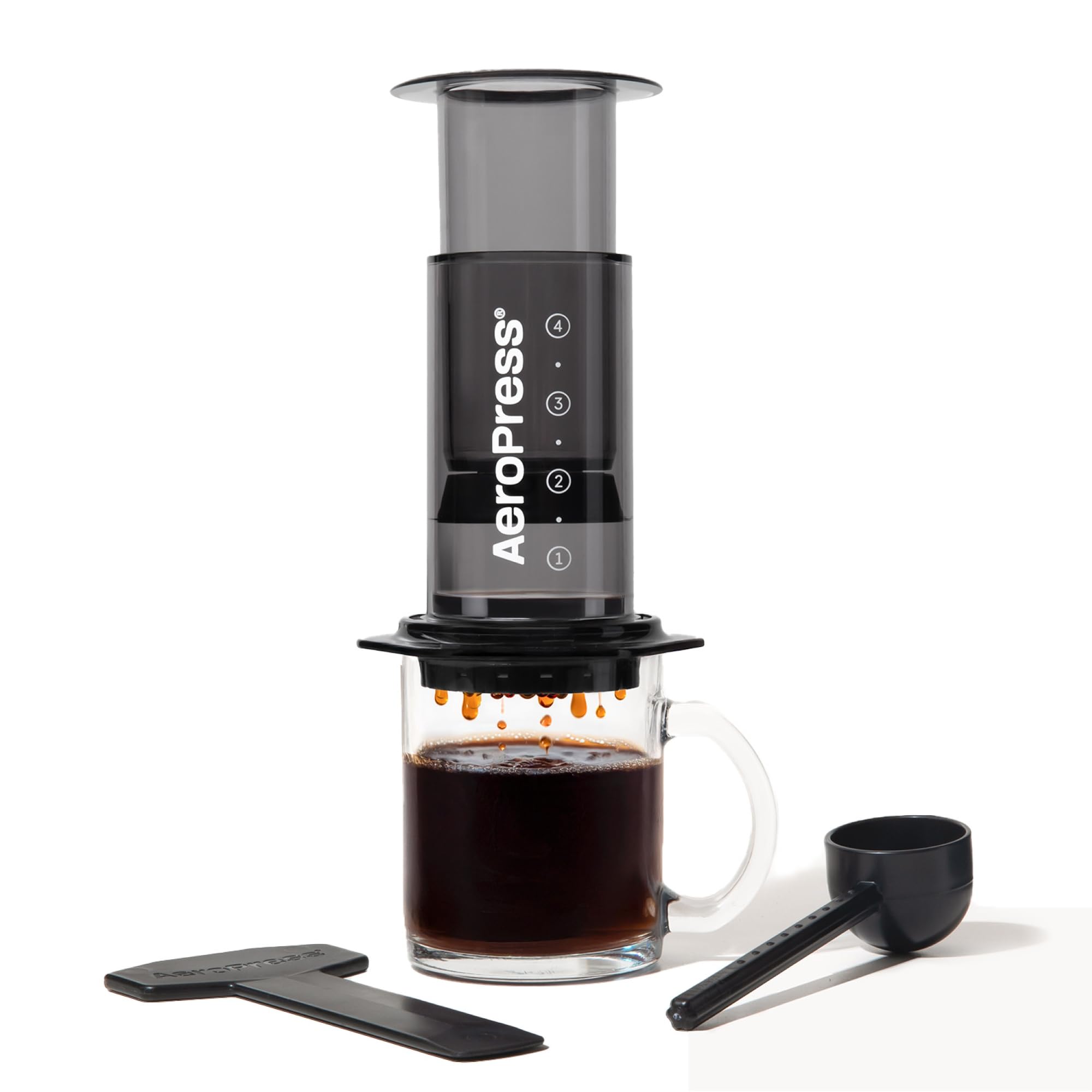 AeroPress Clear Black: vista clara del proceso para un control preciso de la extracción.