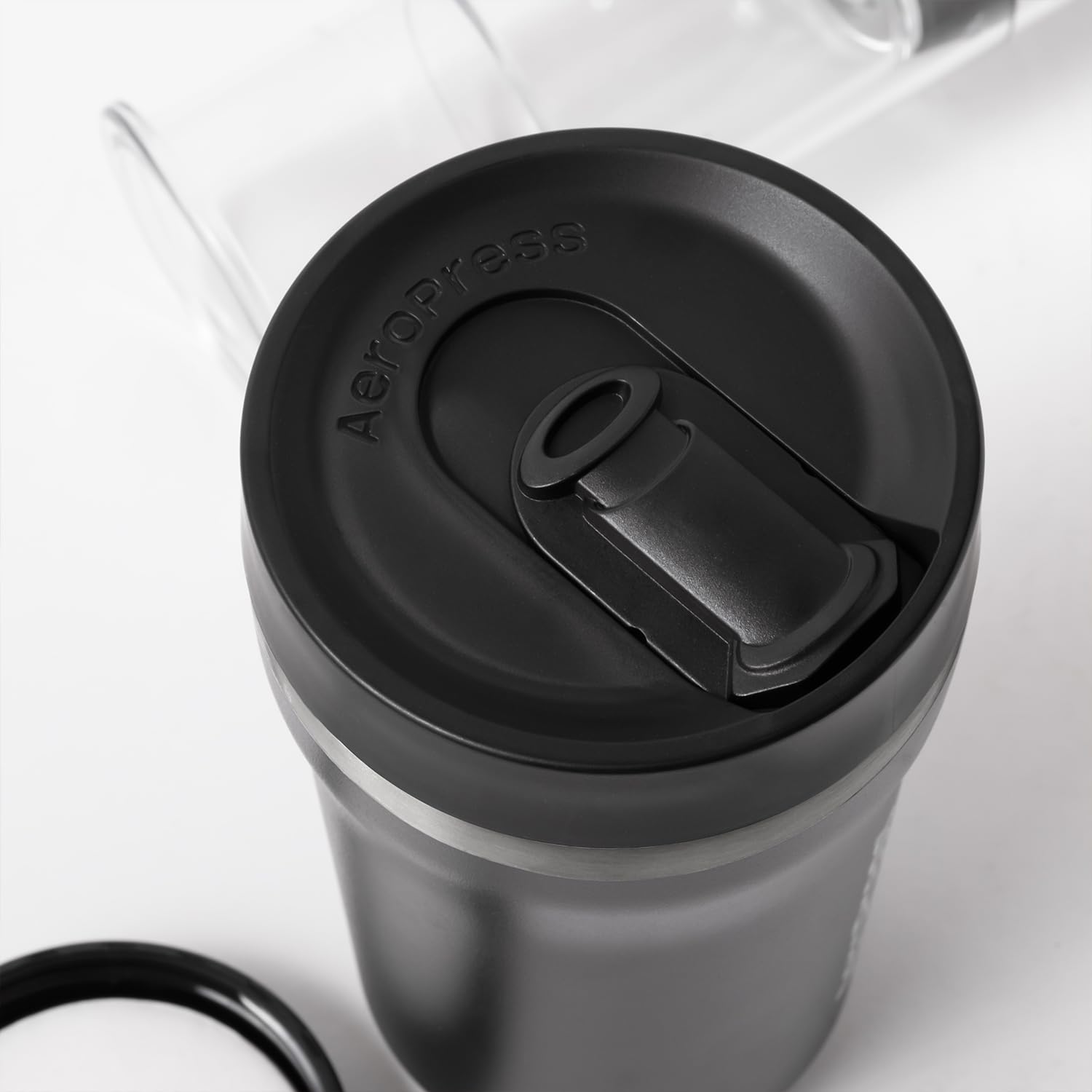 AeroPress Go Plus tecnología-3-en-1, sabor rico y suave.