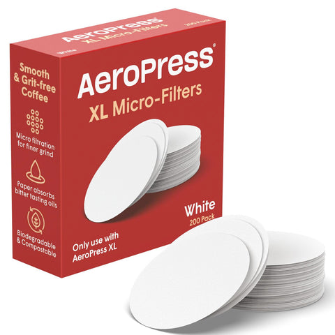 AeroPress XL con papel filtrante compostable para taza limpia sin sedimentos