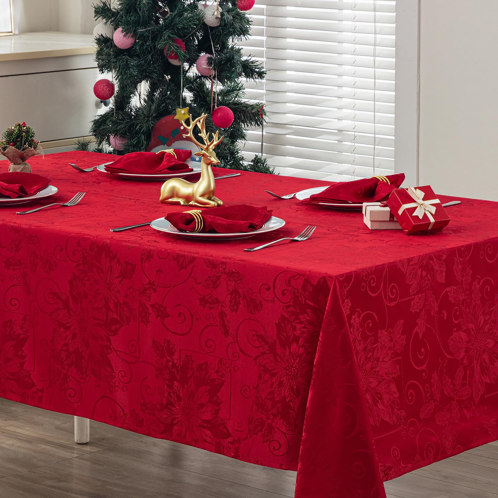 Mantel Ahomuily con textura jacquard roja, añade sofisticación en la mesa.